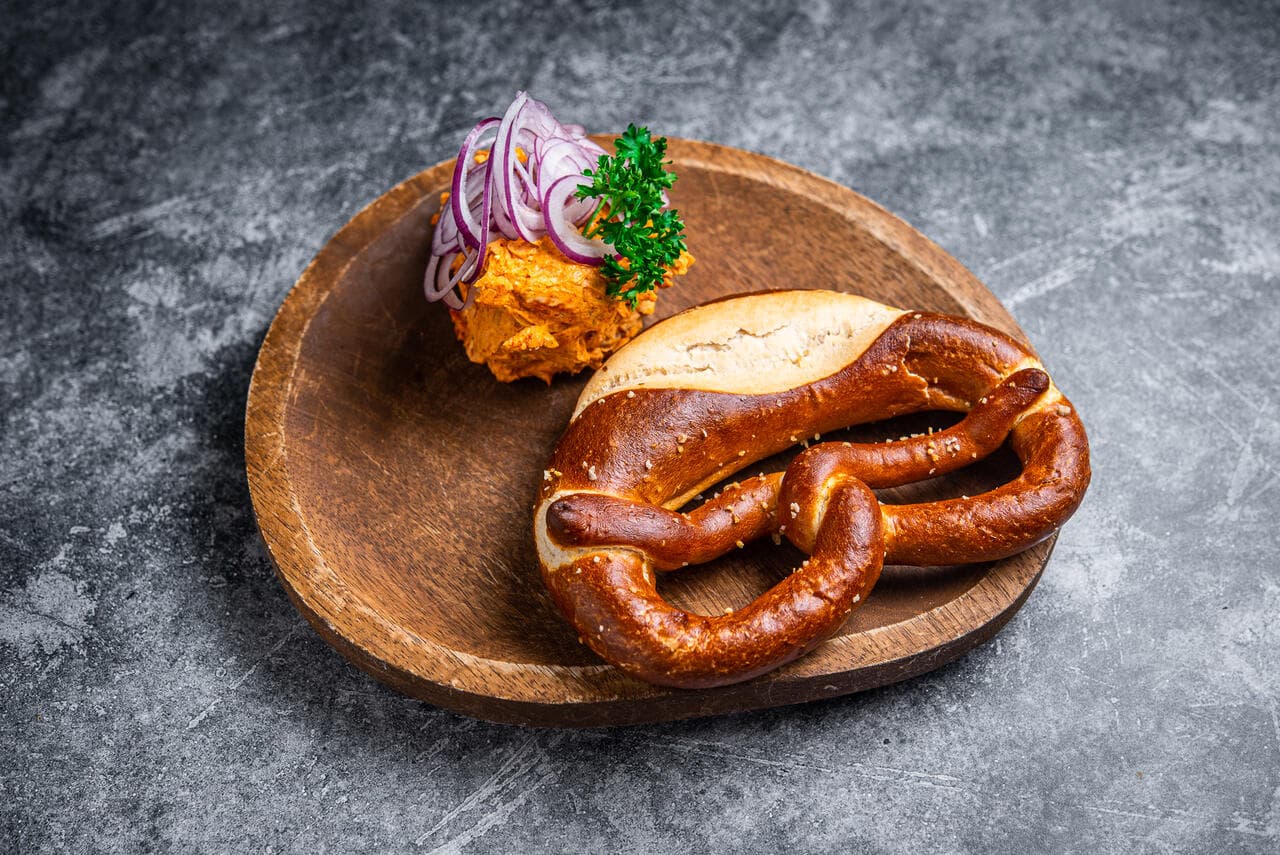 Obatzda juustumääre soolakringliga